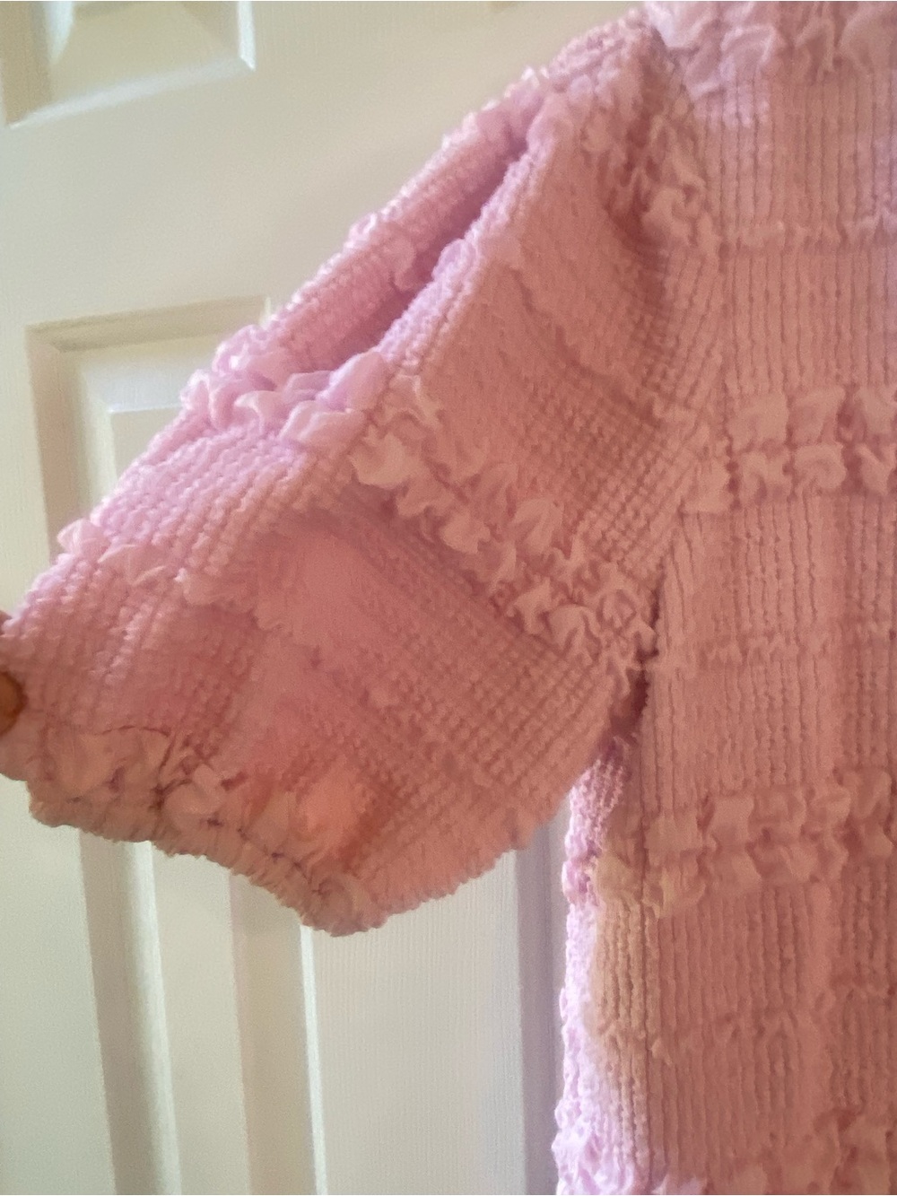 Women’s ' Pink Textured Puff-Sleeve Boutique Dress- JUST LIKE NEW!!! 💗 - Picture 6 of 8